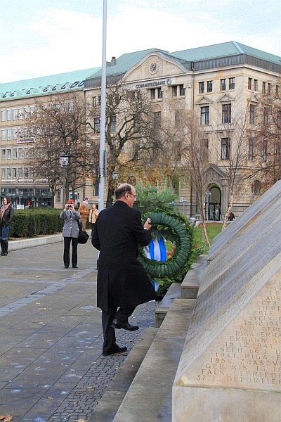 Volkstrauertag_2010   076.jpg